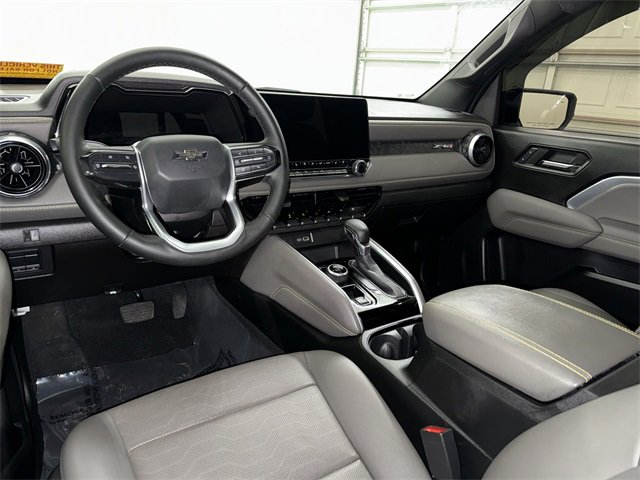 Used 2024 Chevrolet Colorado ZR2 w/ ZR2 Convenience Package III image 25