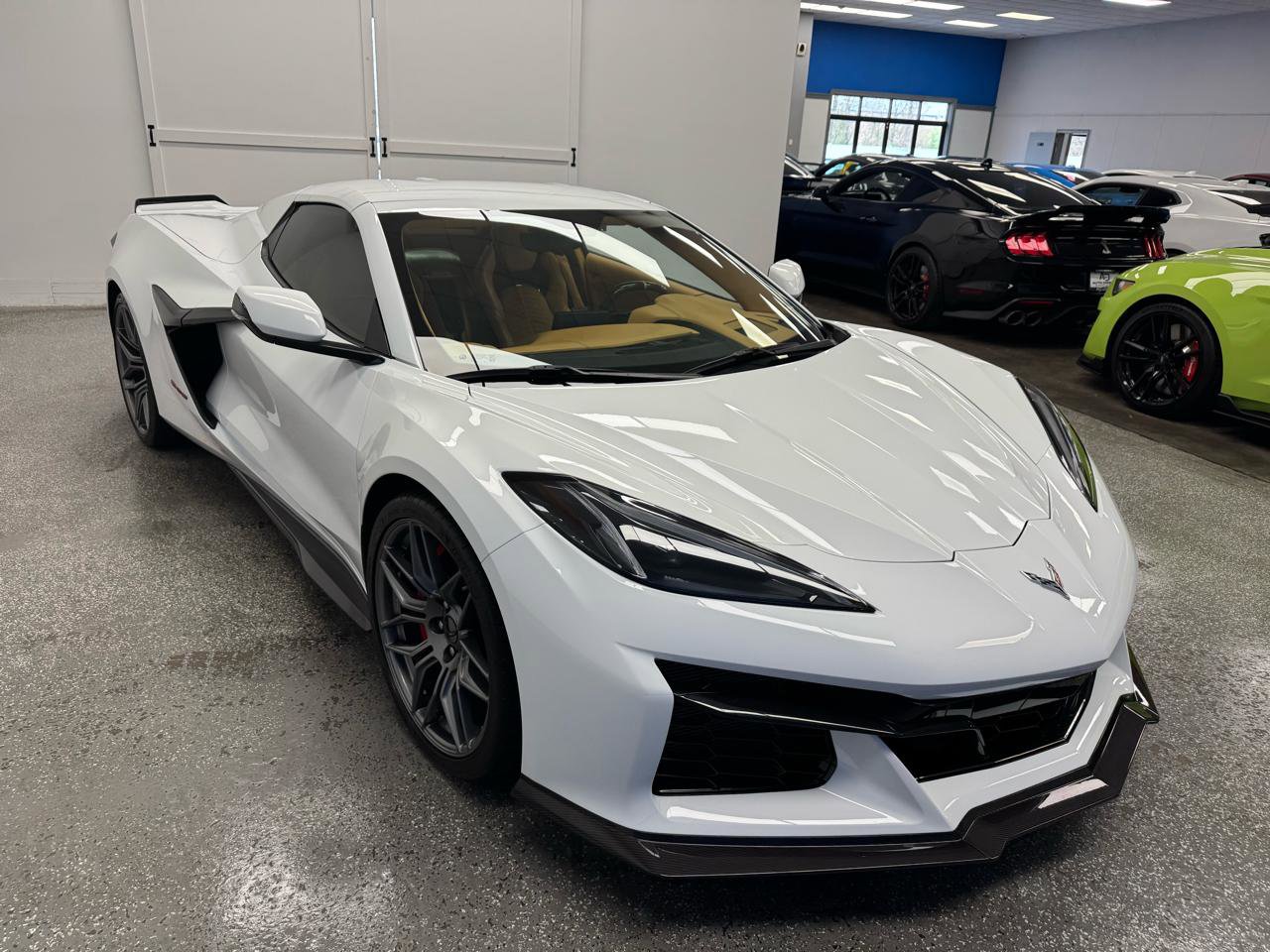 Used 2023 Chevrolet Corvette Z06 w/ Chrome Exterior Badge Package RWD image 29