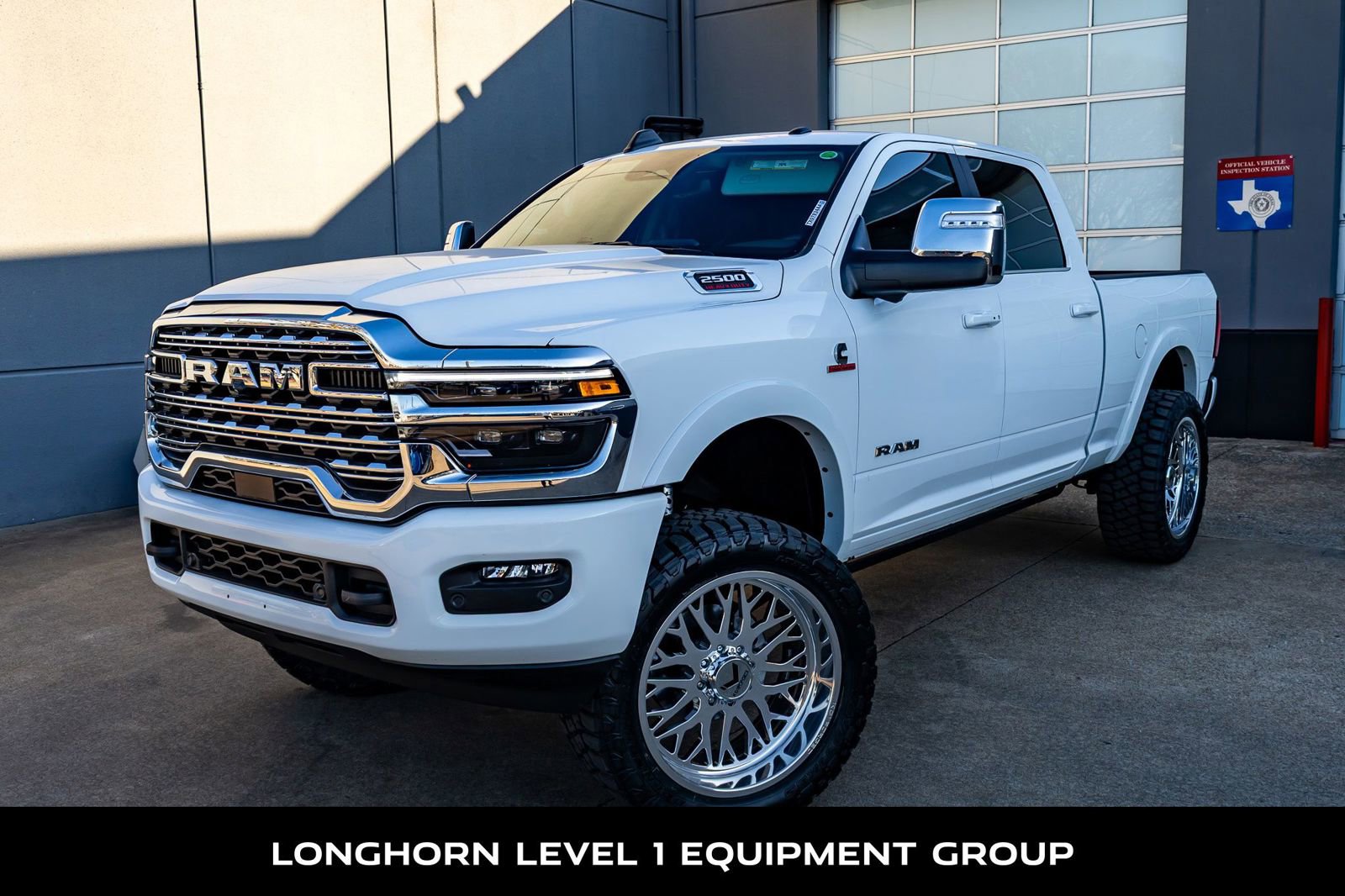 Used 2025 RAM 2500 Limited image 5