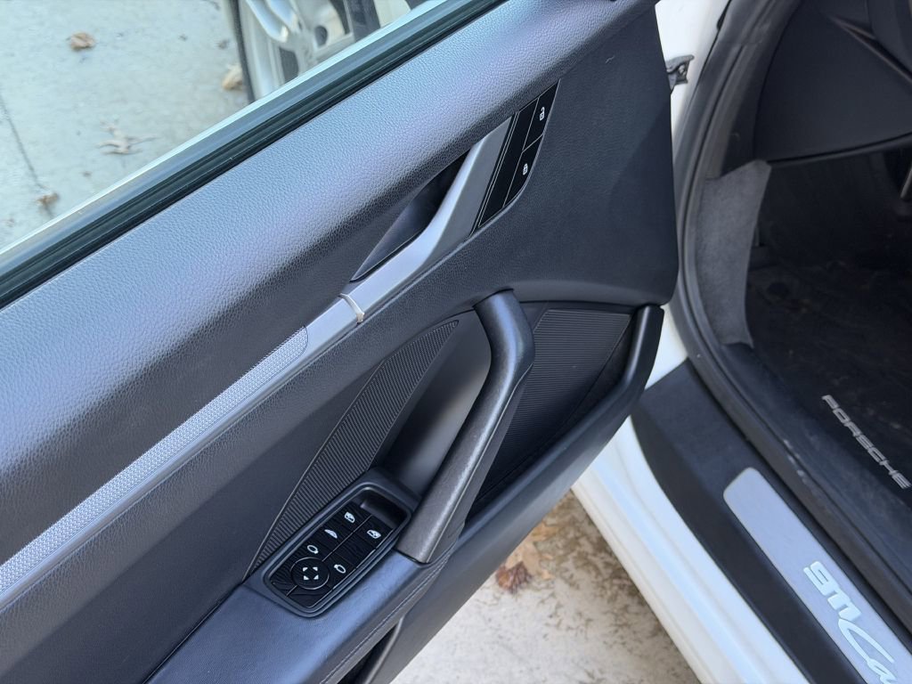 Used 2021 Porsche 911 Carrera image 23