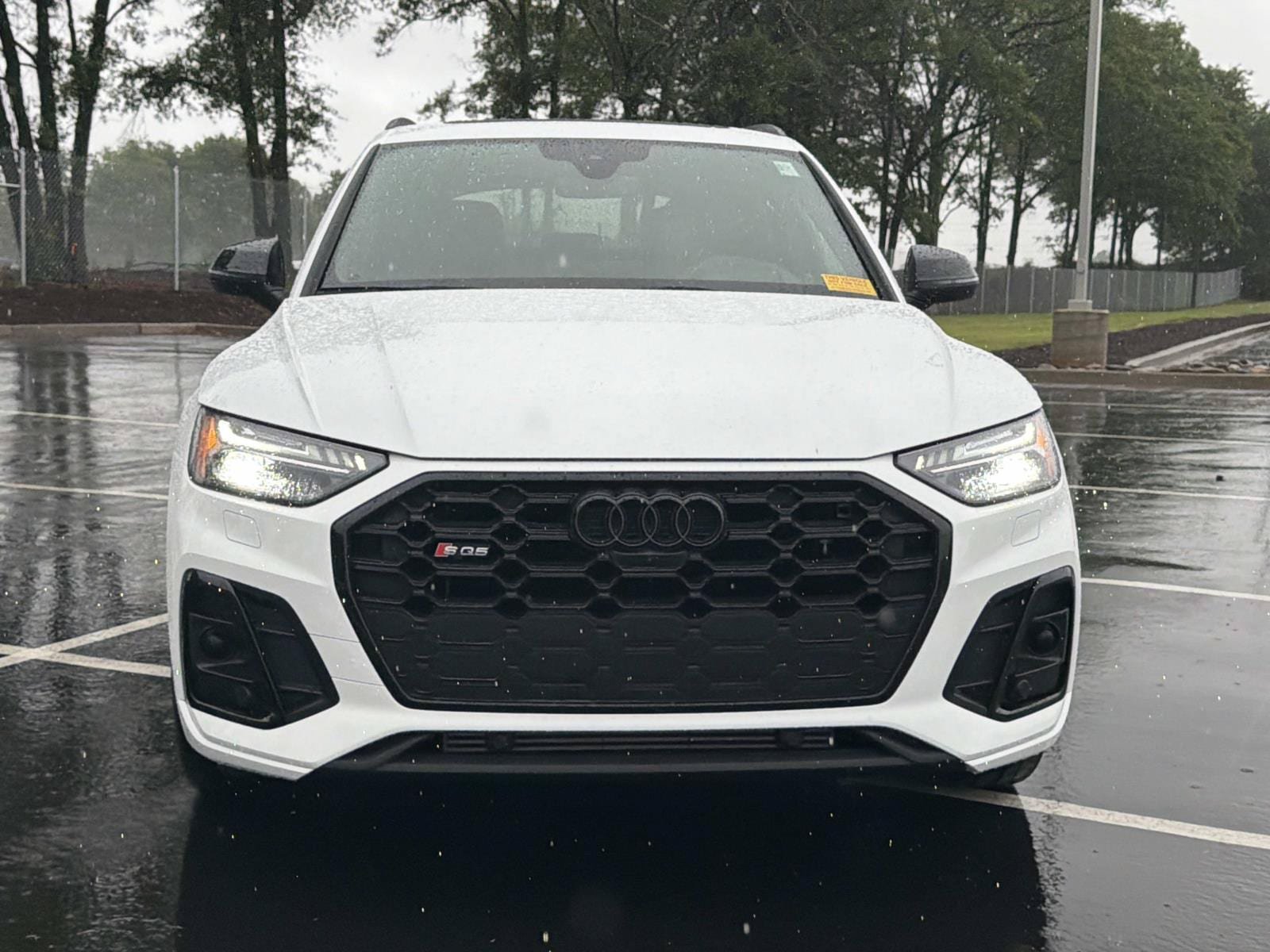 Certified 2023 Audi SQ5 Prestige AWD/4WD image 2