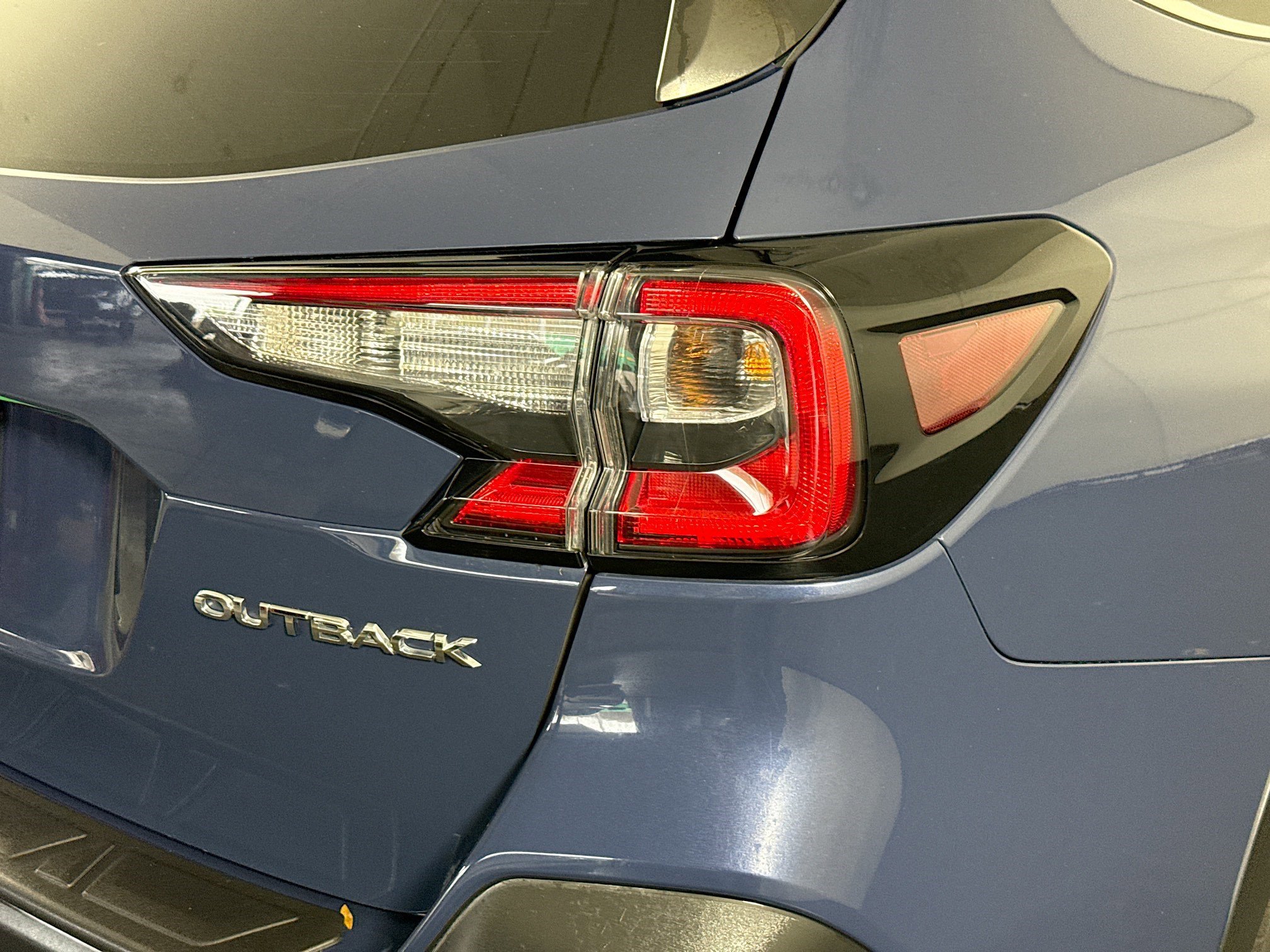 Used 2023 Subaru Outback Limited image 34