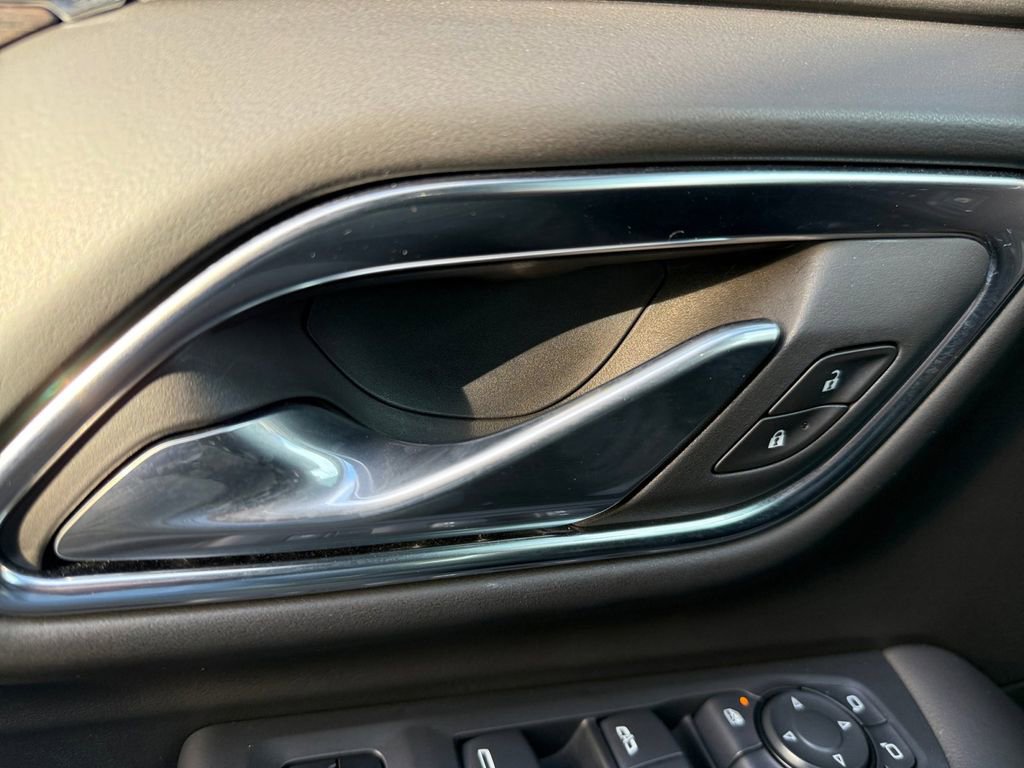 Certified 2024 Chevrolet Tahoe Z71 w/ Luxury Package image 24