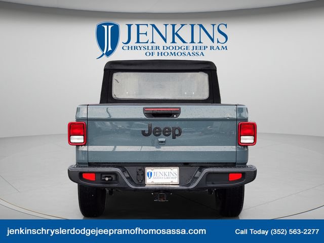 Used 2024 Jeep Gladiator Sport AWD/4WD image 6