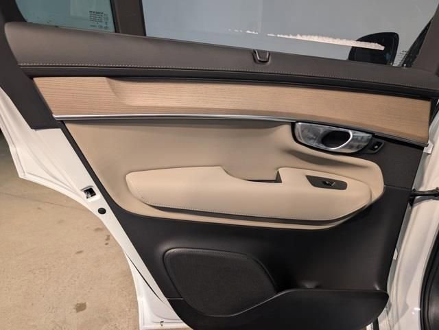 New 2026 Volvo XC90 B6 Ultra w/ Protection Package Premier image 20