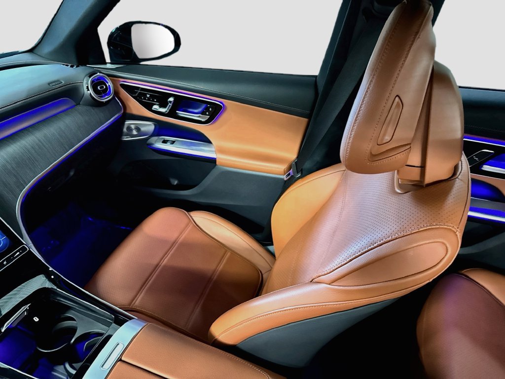 Certified 2025 Mercedes-Benz GLC 300 4MATIC image 27