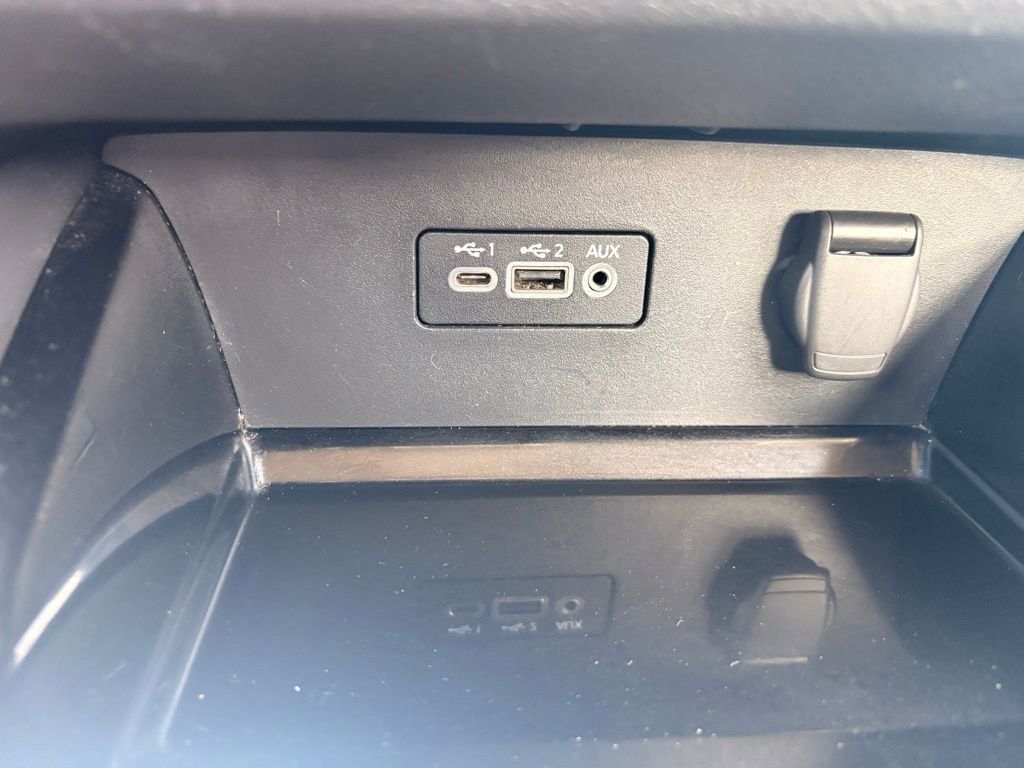 Used 2024 Nissan Altima 2.5 SV FWD image 23