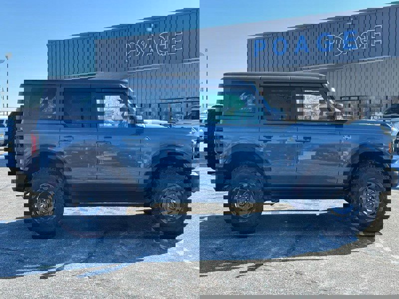 New 2025 Ford Bronco Outer Banks w/ Sasquatch Package image 2