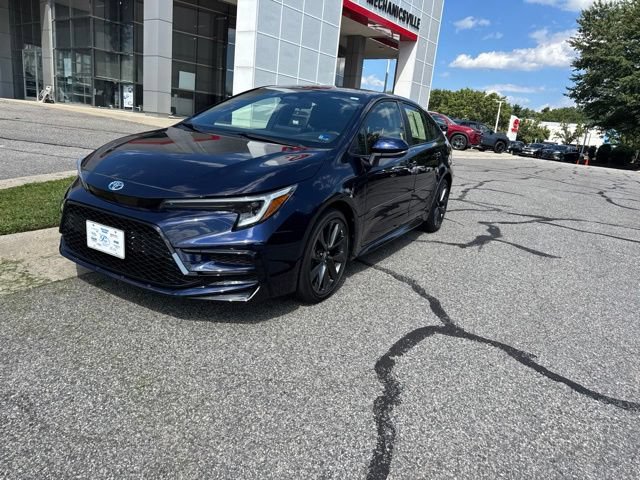 Used 2023 Toyota Corolla SE w/ Carpet Mat Package (TMS) FWD image 2
