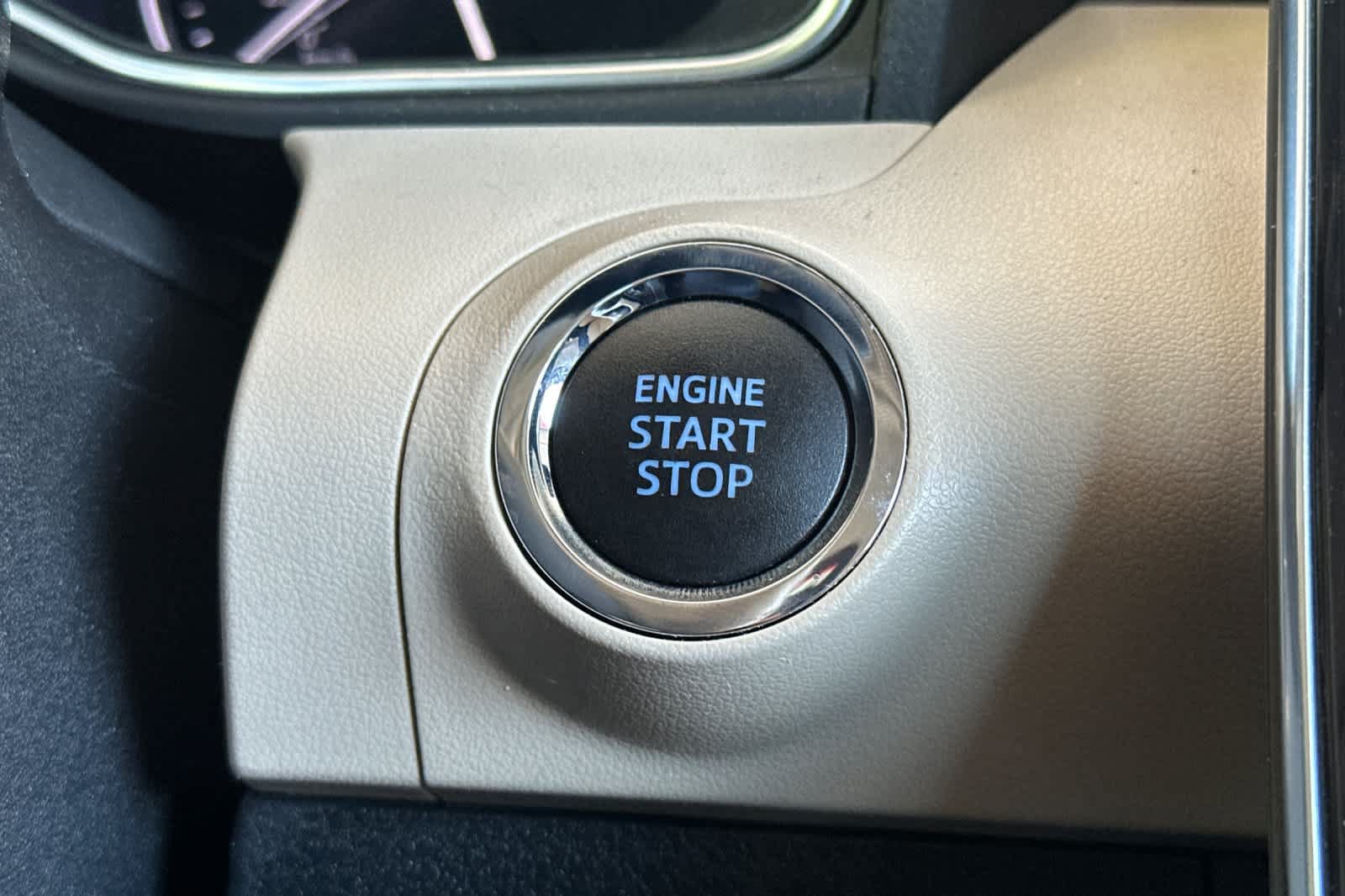 Used 2020 Toyota Avalon Limited w/ Advanced Safety Package FWD image 24