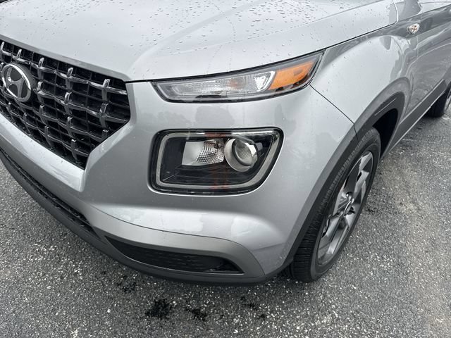 New 2026 Hyundai Venue SEL FWD image 42