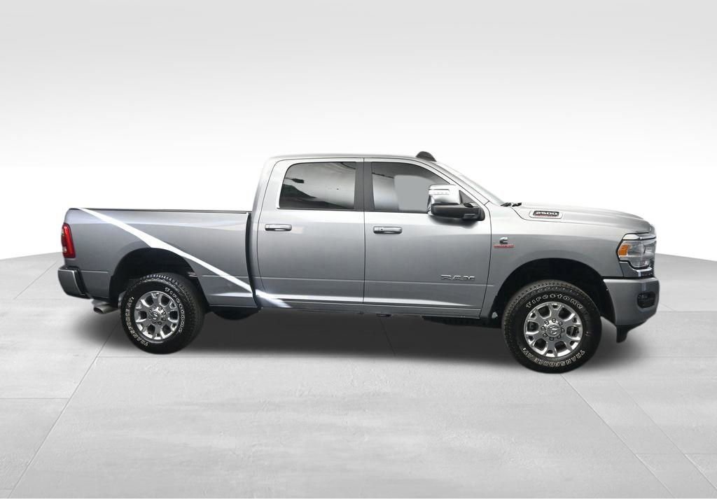 Used 2024 RAM 2500 Laramie AWD/4WD image 5
