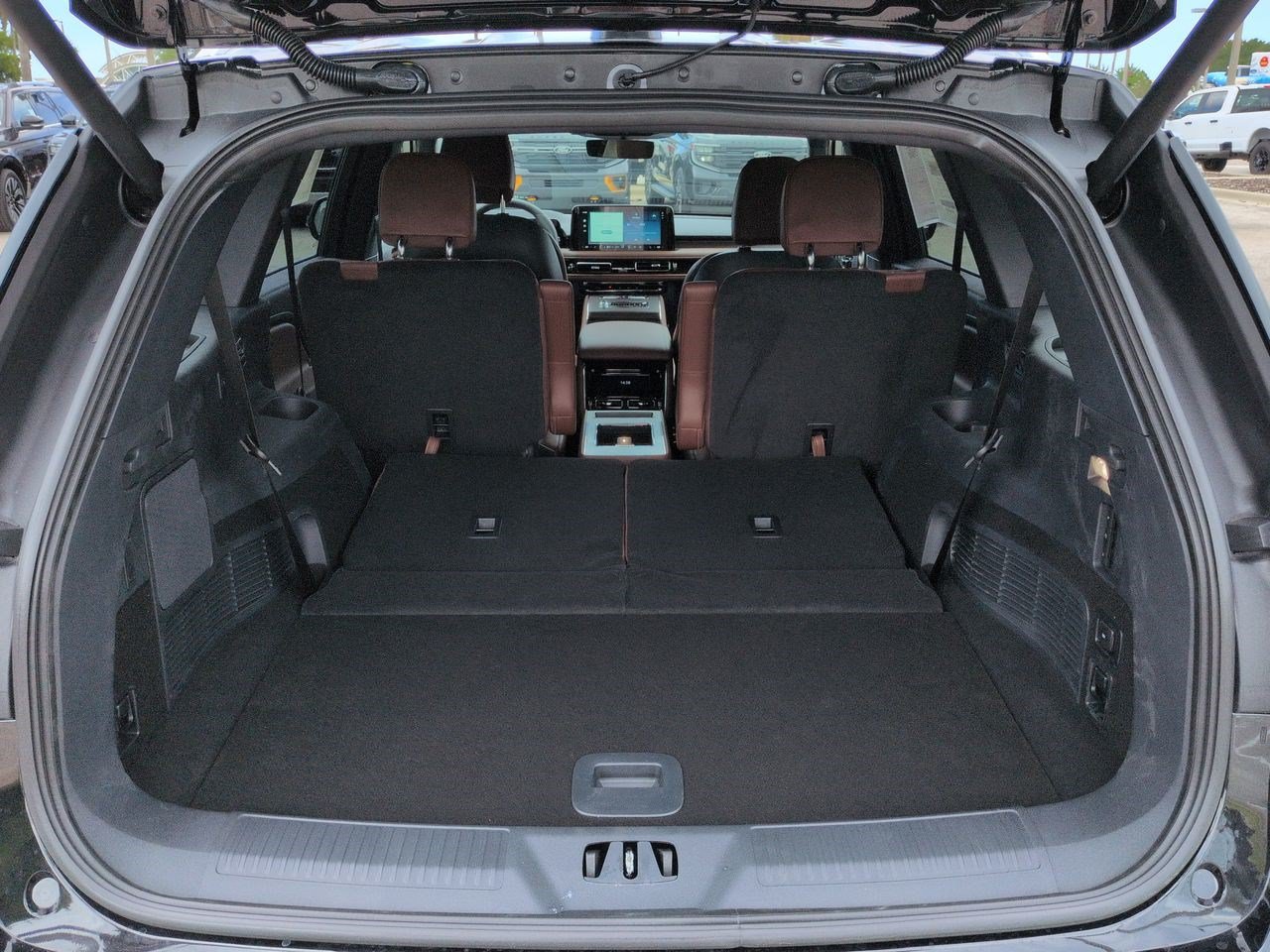 New 2026 Lincoln Aviator Reserve w/ Illumination Package RWD image 13