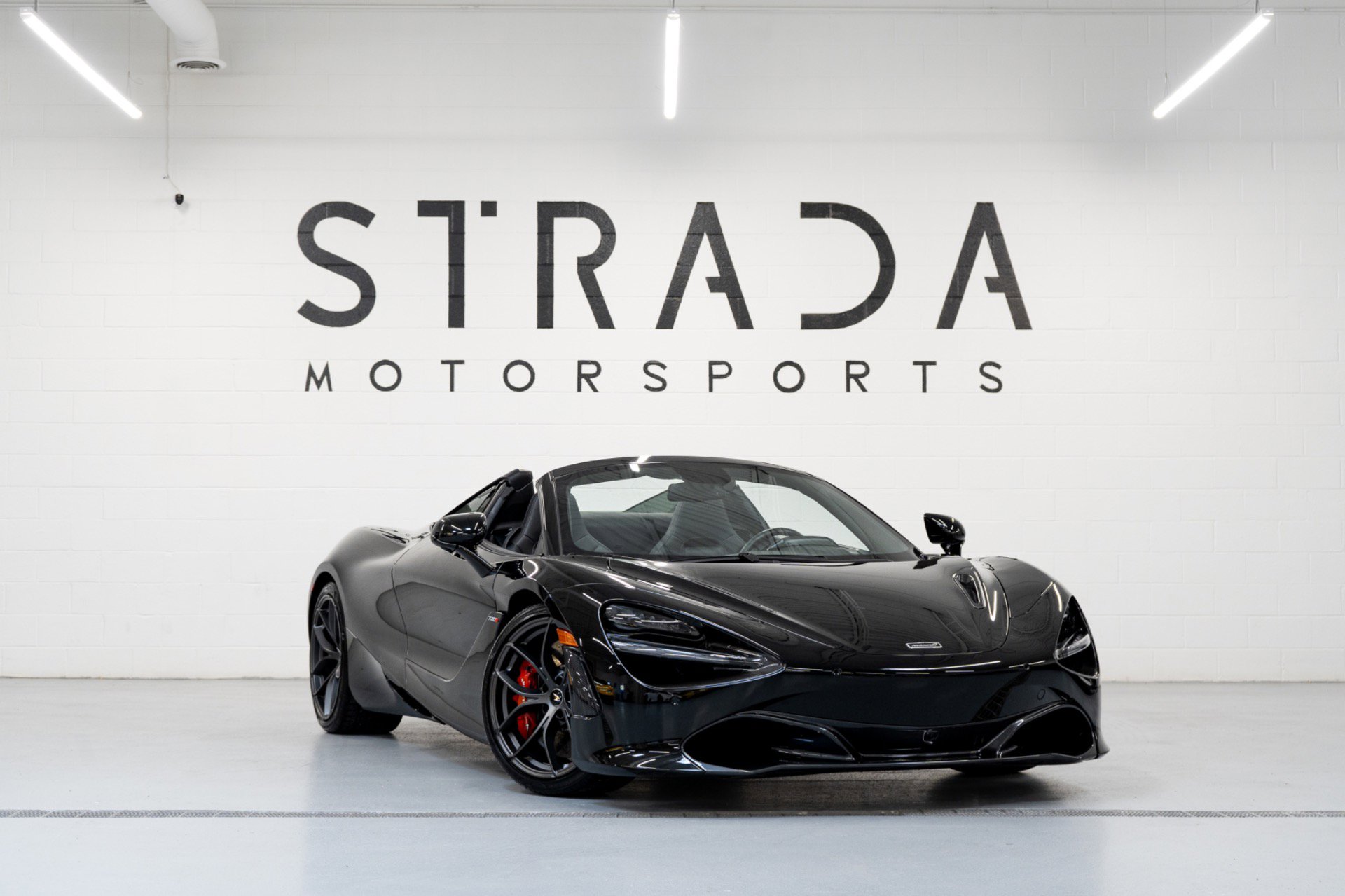 Used 2020 McLaren 720S Luxury image 2