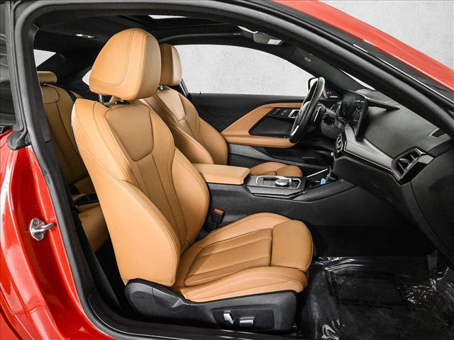 Used 2024 BMW 230i xDrive Coupe AWD/4WD image 21