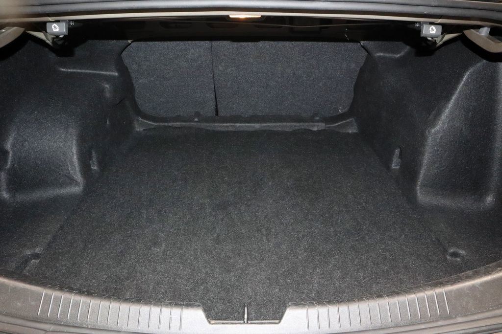 Used 2024 Chevrolet Malibu LT FWD image 15