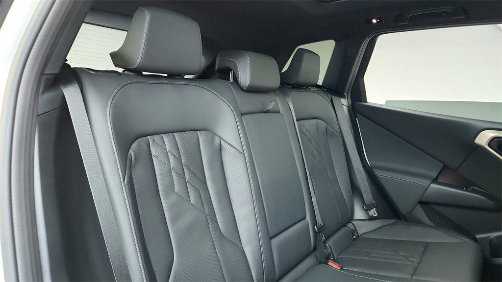 Used 2025 BMW X3 xDrive30i w/ Premium Package image 16