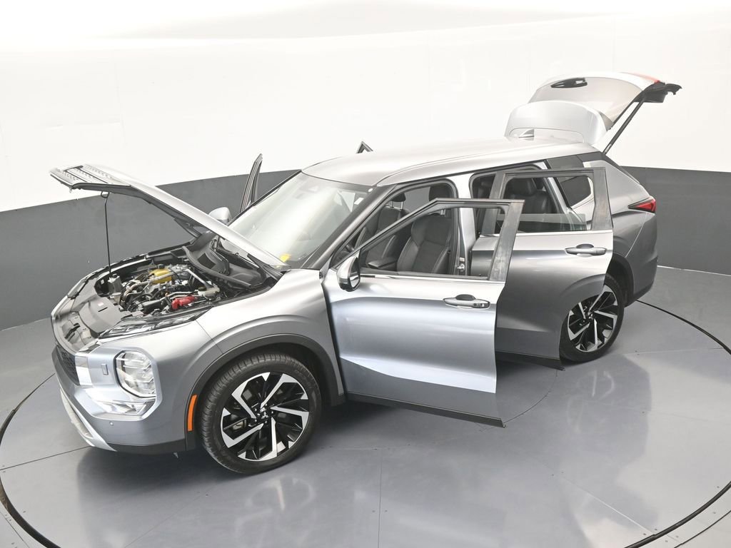 Used 2022 Mitsubishi Outlander SE image 70