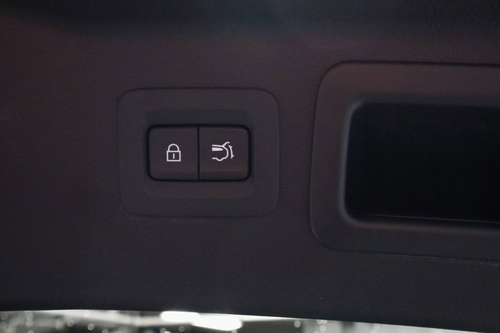 Used 2025 MAZDA CX-70 3.3 Turbo w/ Preferred Package image 17