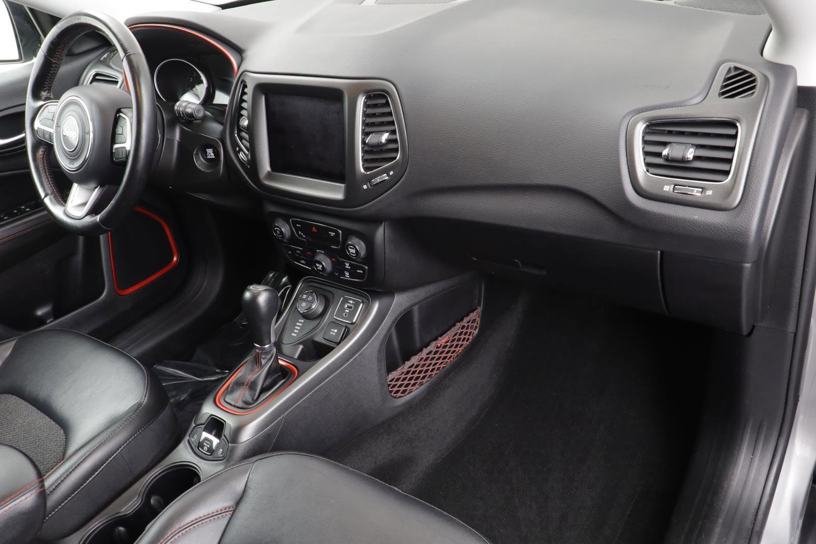 Used 2019 Jeep Compass Trailhawk w/ Cold Weather Group image 20