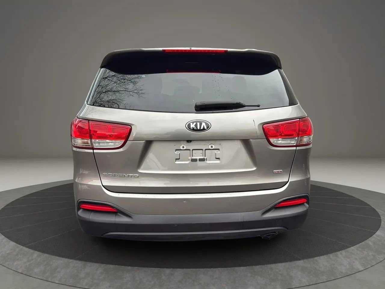 Used 2017 Kia Sorento LX image 6