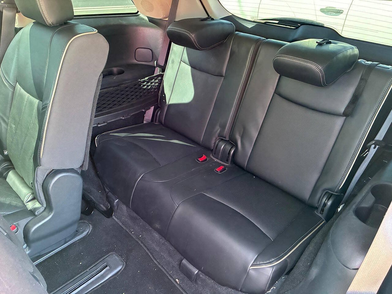 Used 2020 INFINITI QX60 Luxe w/ Essential Package FWD image 5