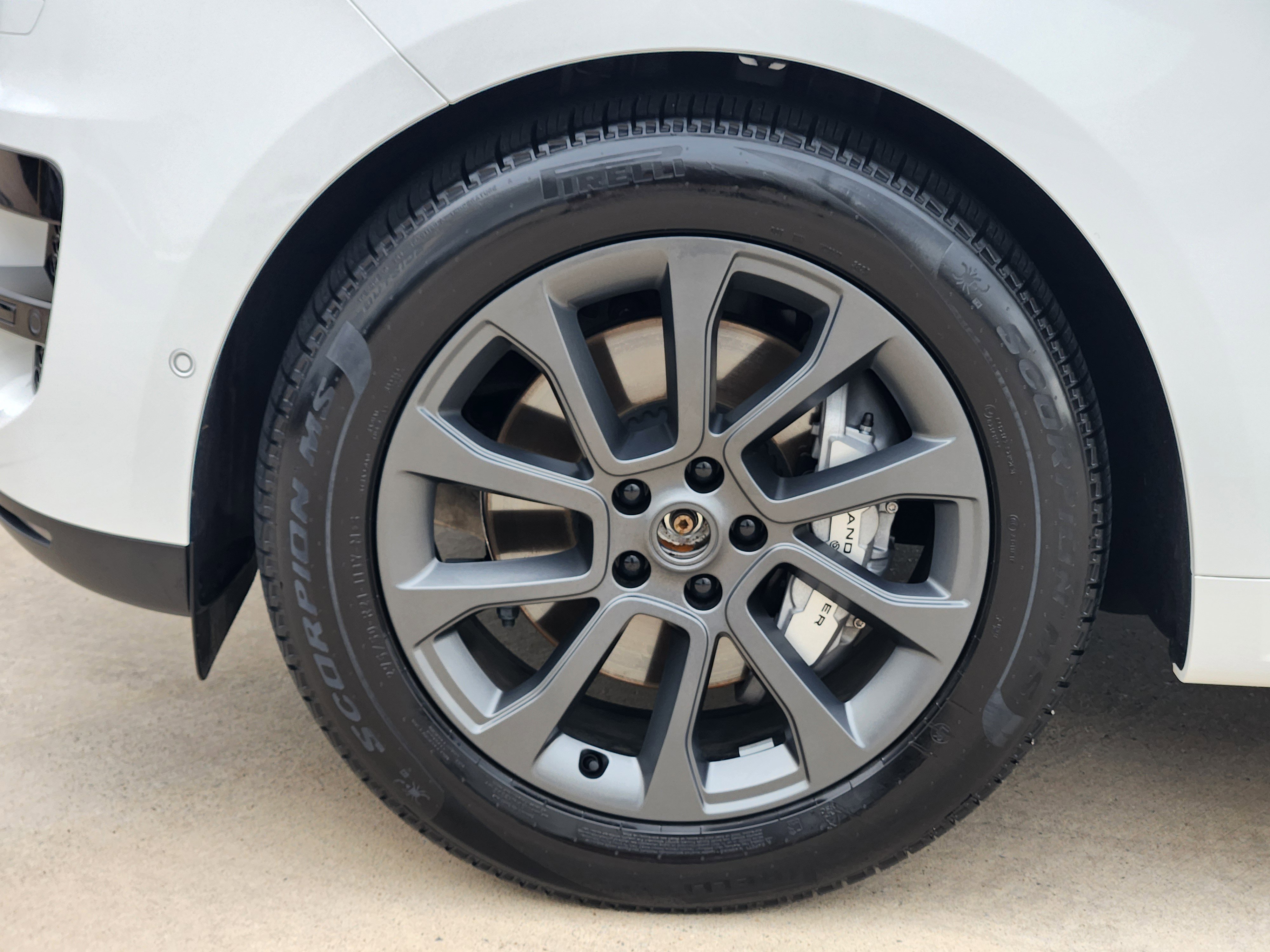 Certified 2026 Land Rover Range Rover Sport SE AWD/4WD image 11