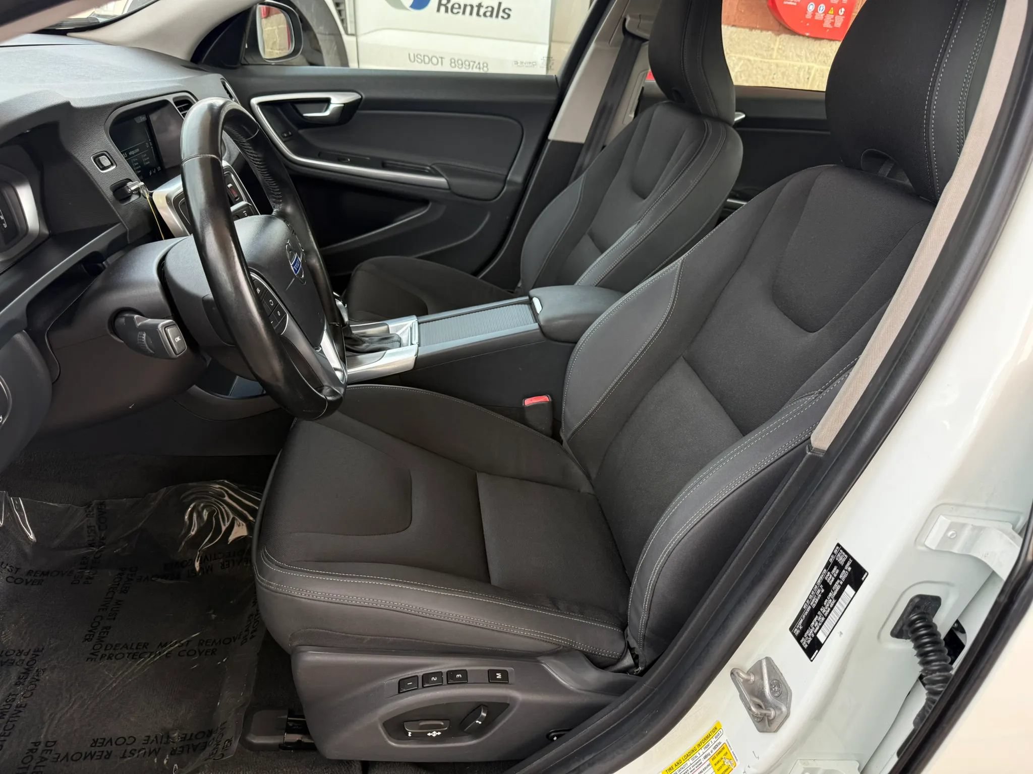 Used 2015 Volvo S60 T5 FWD image 19