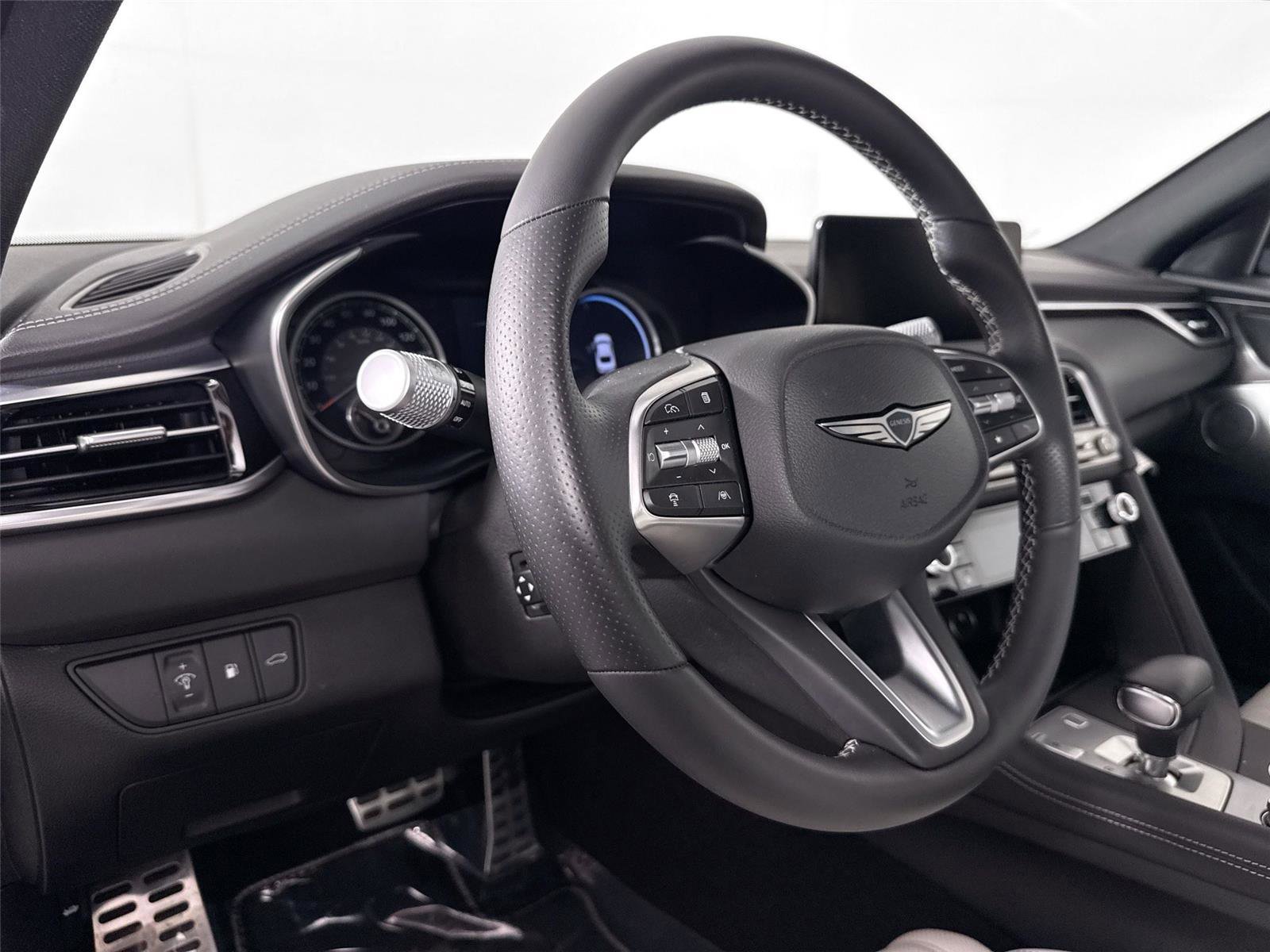 Used 2025 Genesis G70 3.3T Advanced image 4