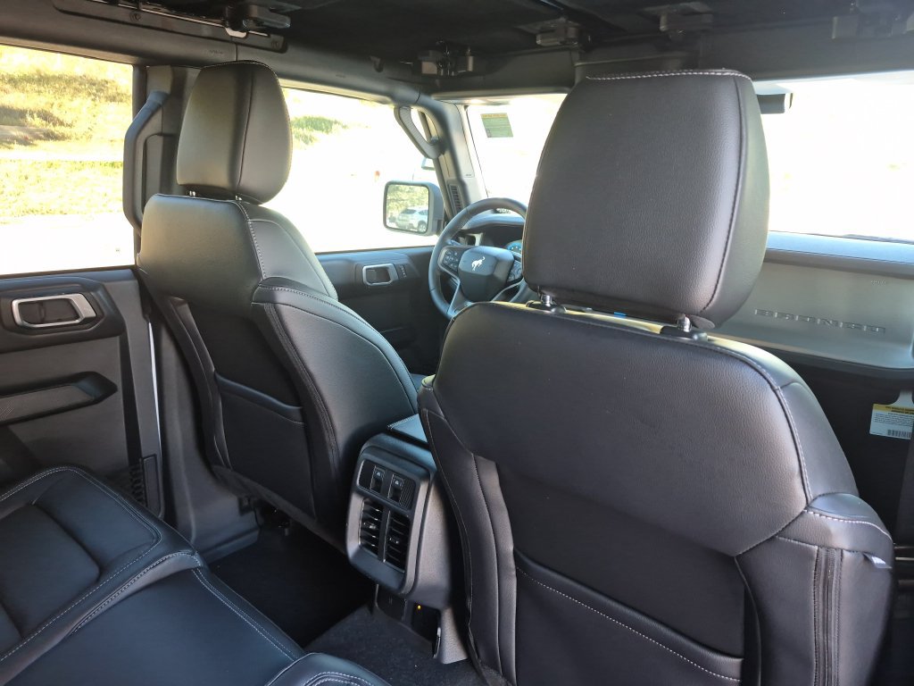 New 2026 Ford Bronco Outer Banks w/ Sasquatch Package AWD/4WD image 25
