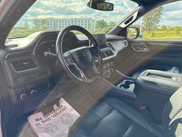 Used 2022 Chevrolet Suburban RST w/ Sport Performance Package image 17