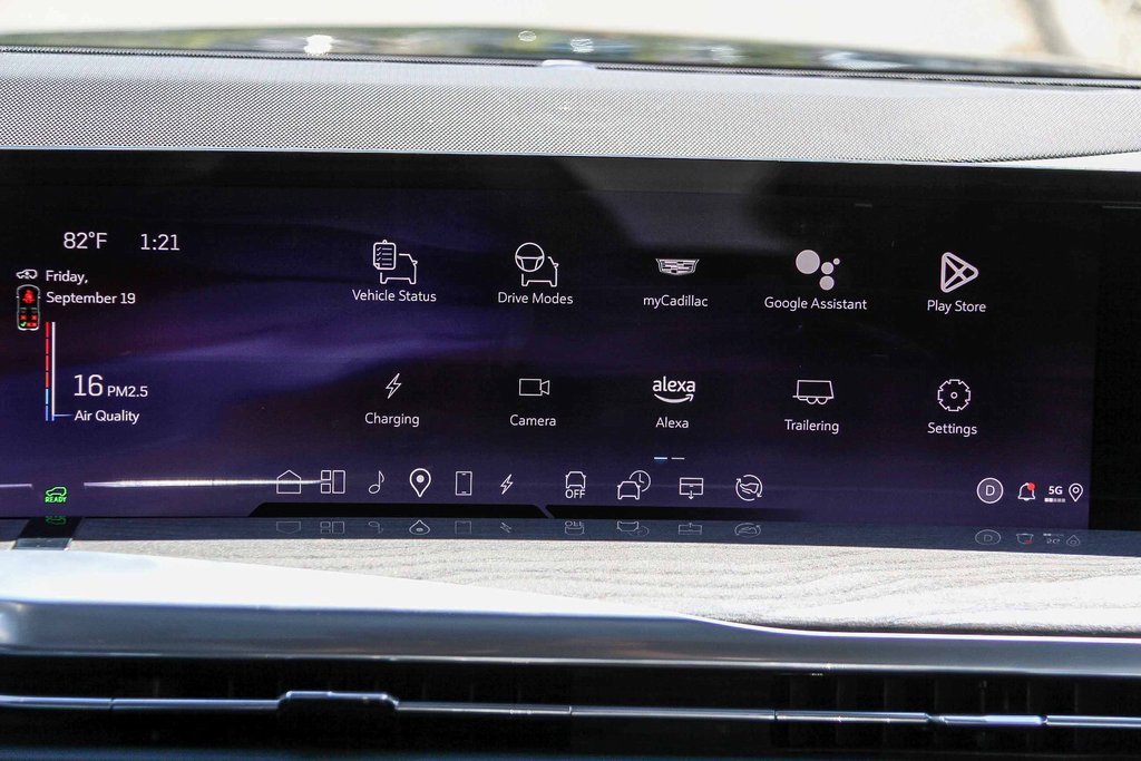 Used 2025 Cadillac Escalade IQ Sport 2 image 15