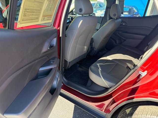 Used 2024 Chevrolet Trax ACTIV w/ Driver Confidence Package FWD image 19