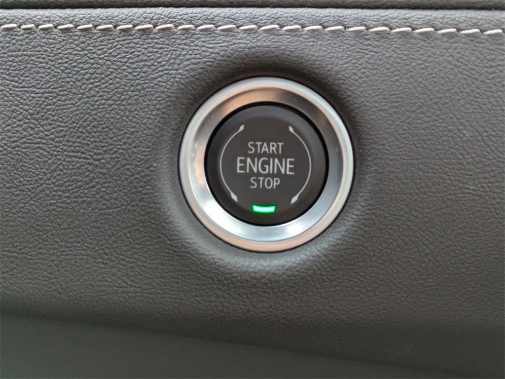 Used 2025 Cadillac Escalade Sport w/ Touring Package image 33