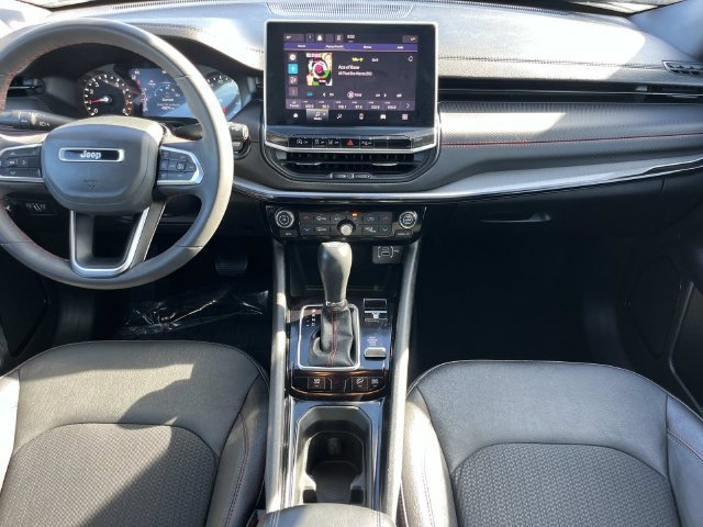 Used 2024 Jeep Compass Trailhawk AWD/4WD image 17
