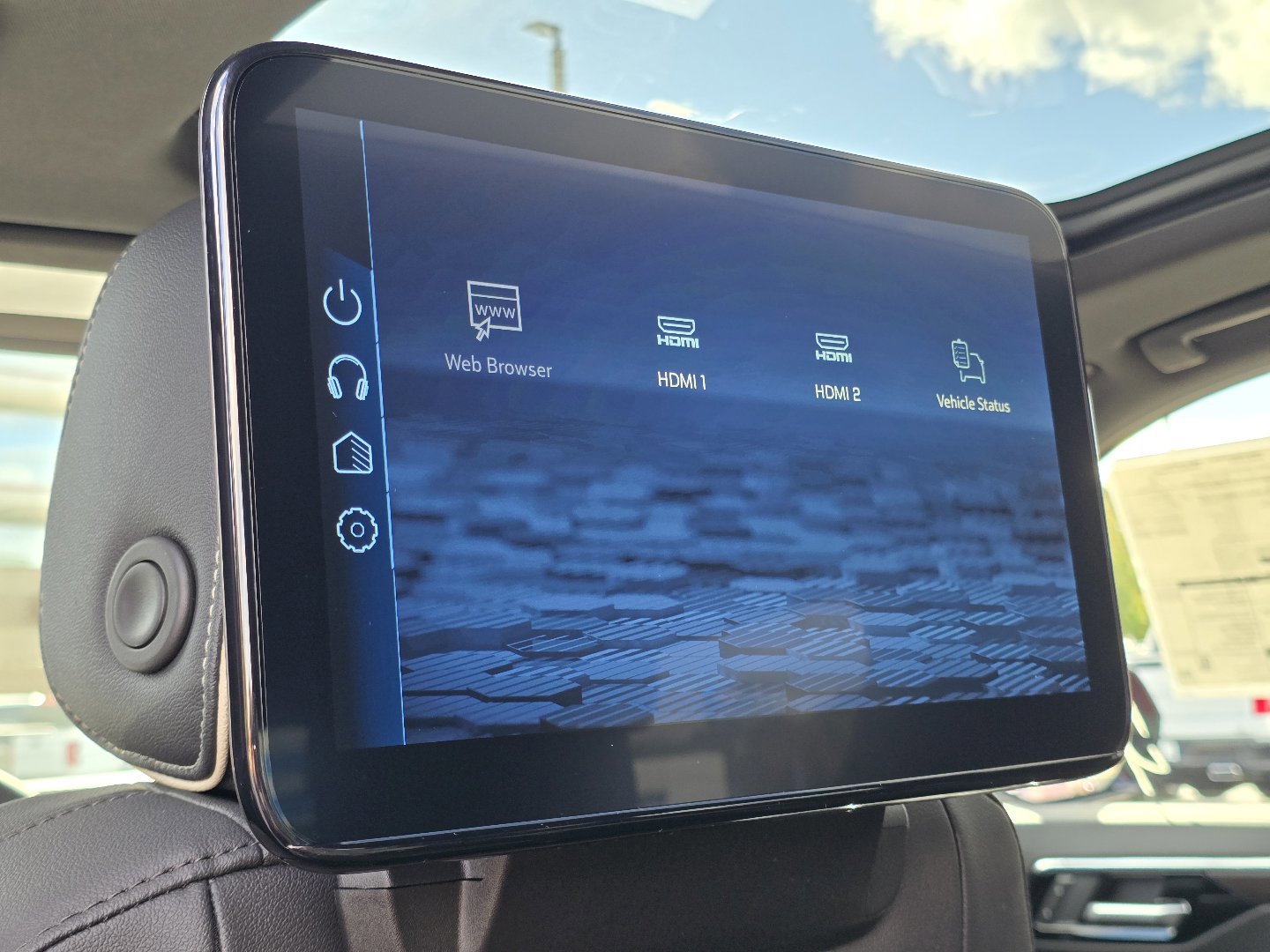 New 2026 Chevrolet Tahoe Premier image 9