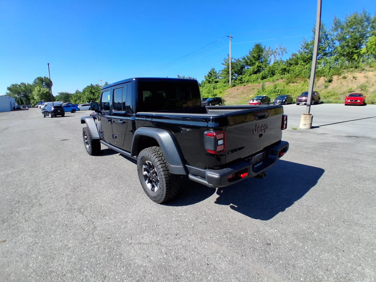 New 2026 Jeep Gladiator Rubicon w/ Safety Group AWD/4WD image 6