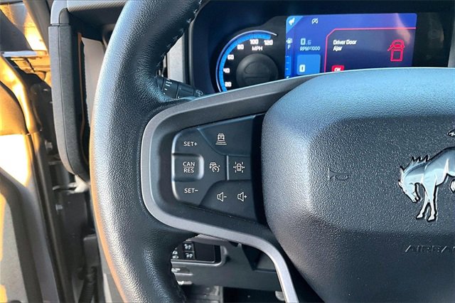 Used 2024 Ford Bronco Badlands image 11