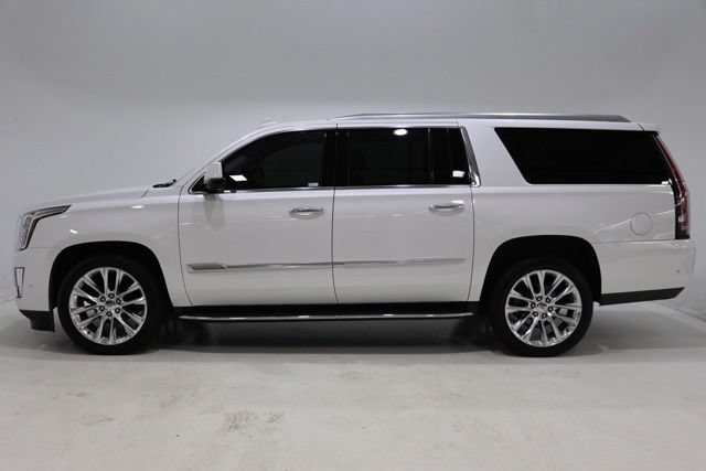Used 2019 Cadillac Escalade ESV Luxury AWD/4WD image 4