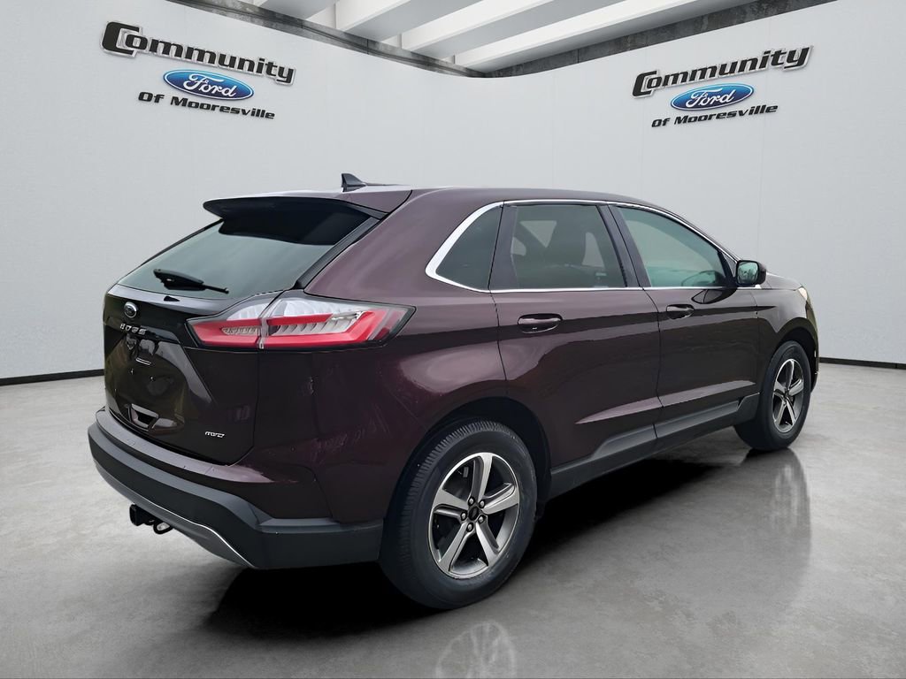 Used 2023 Ford Edge SEL w/ Convenience Package image 11