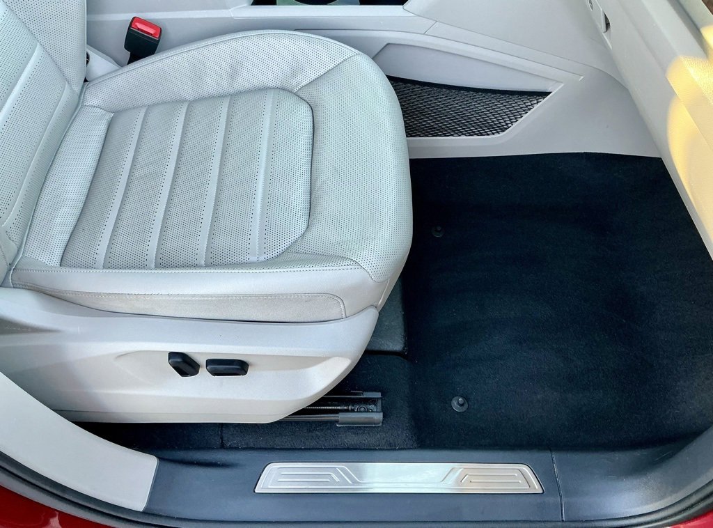 Used 2019 Volkswagen Atlas SEL Premium image 23