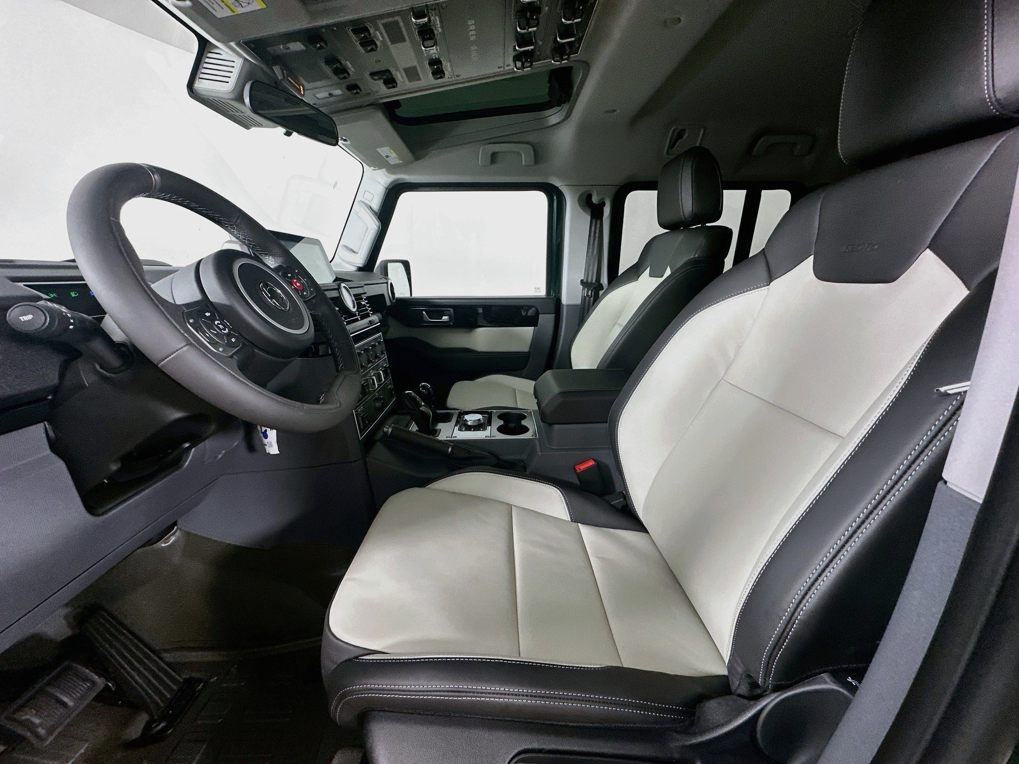 Used 2025 INEOS Grenadier Station Wagon AWD/4WD image 33