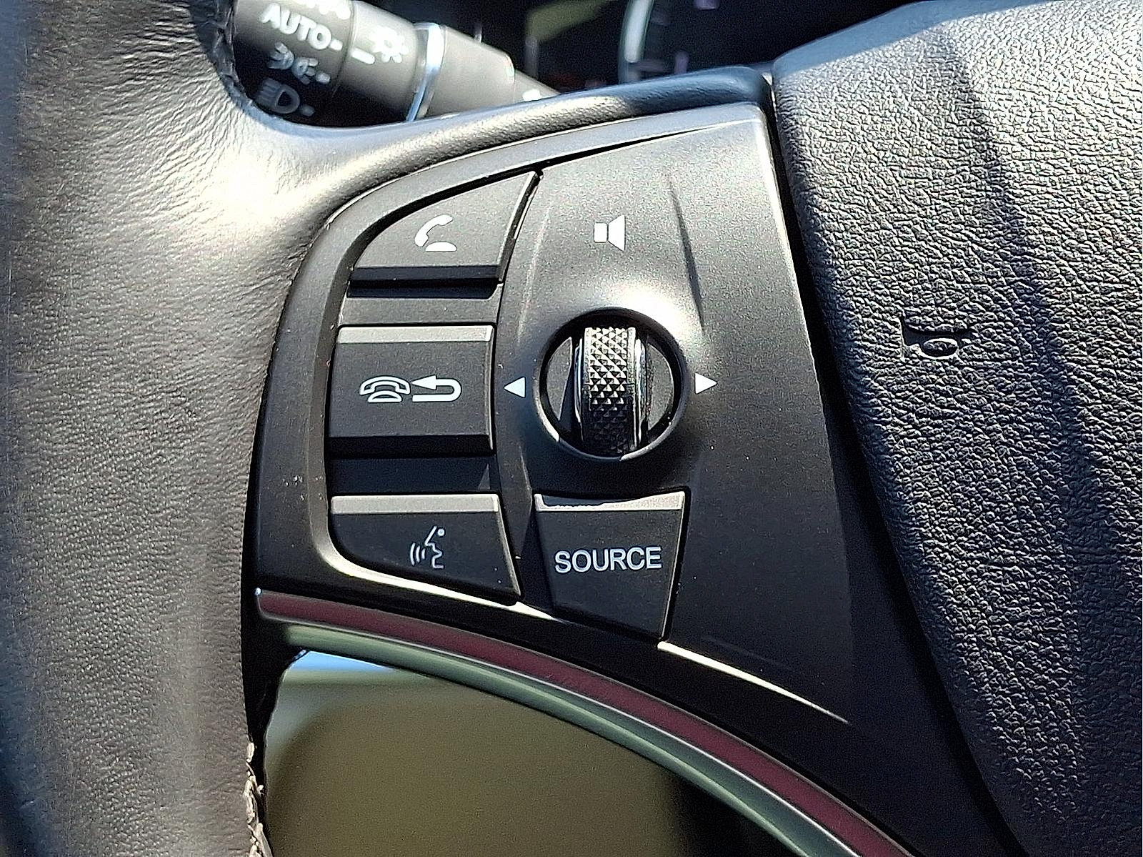 Used 2018 Acura MDX SH-AWD w/ Technology Package image 21