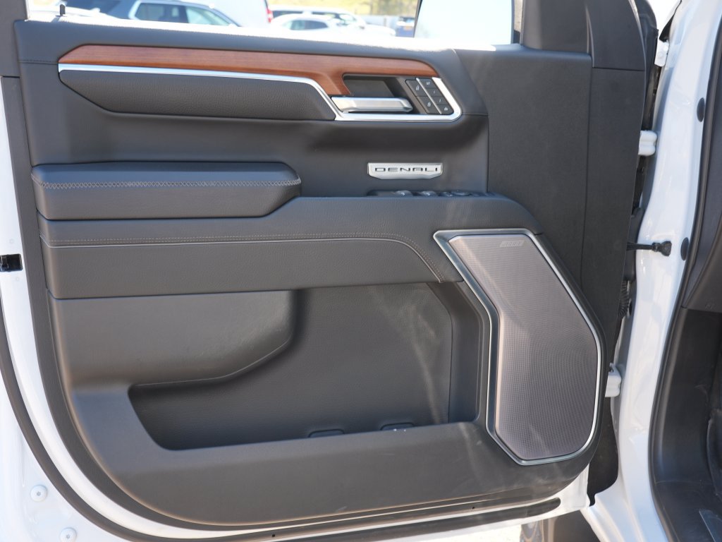 Used 2022 GMC Sierra 1500 Denali AWD/4WD image 16