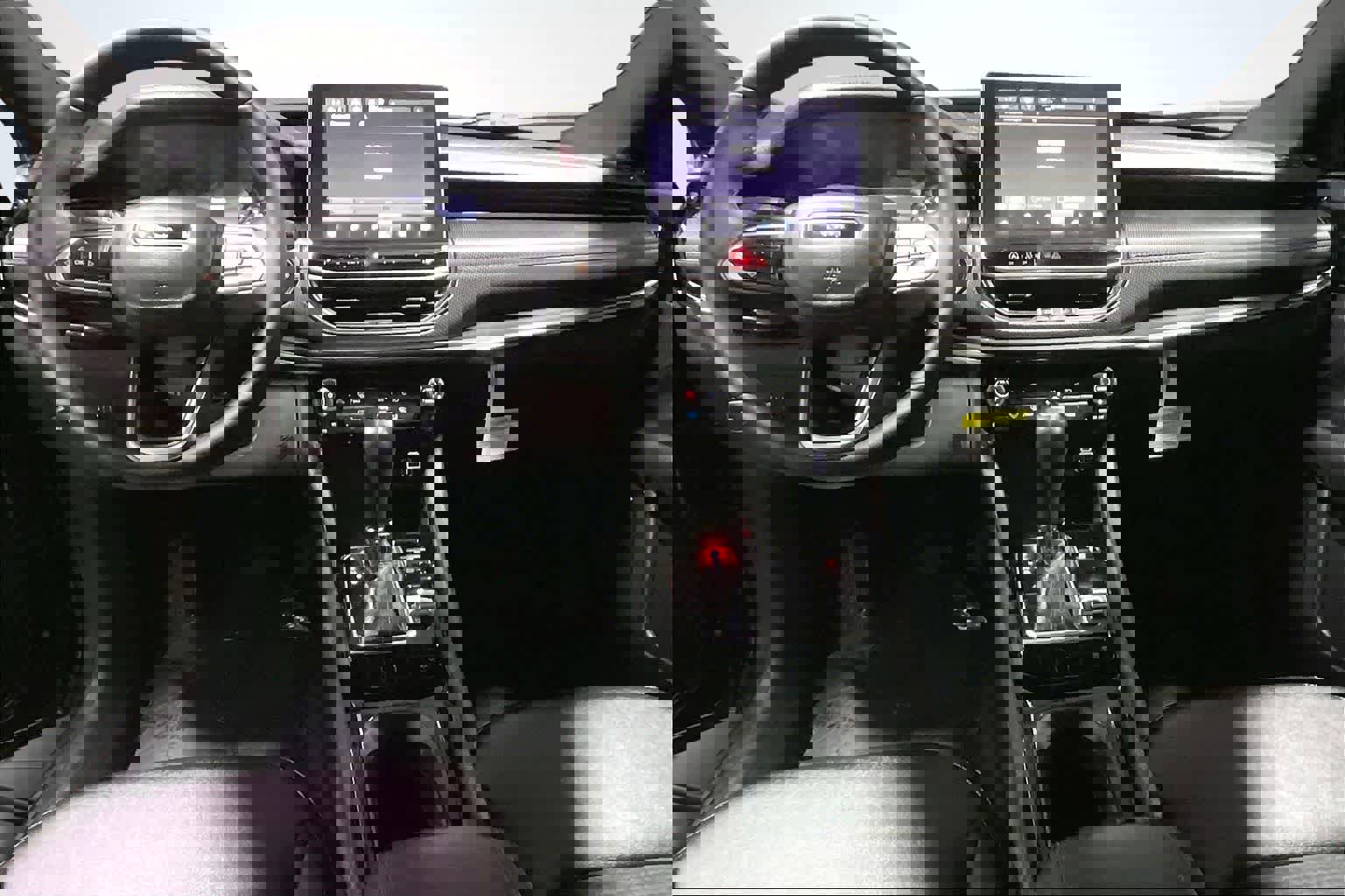 New 2026 Jeep Compass Latitude image 10