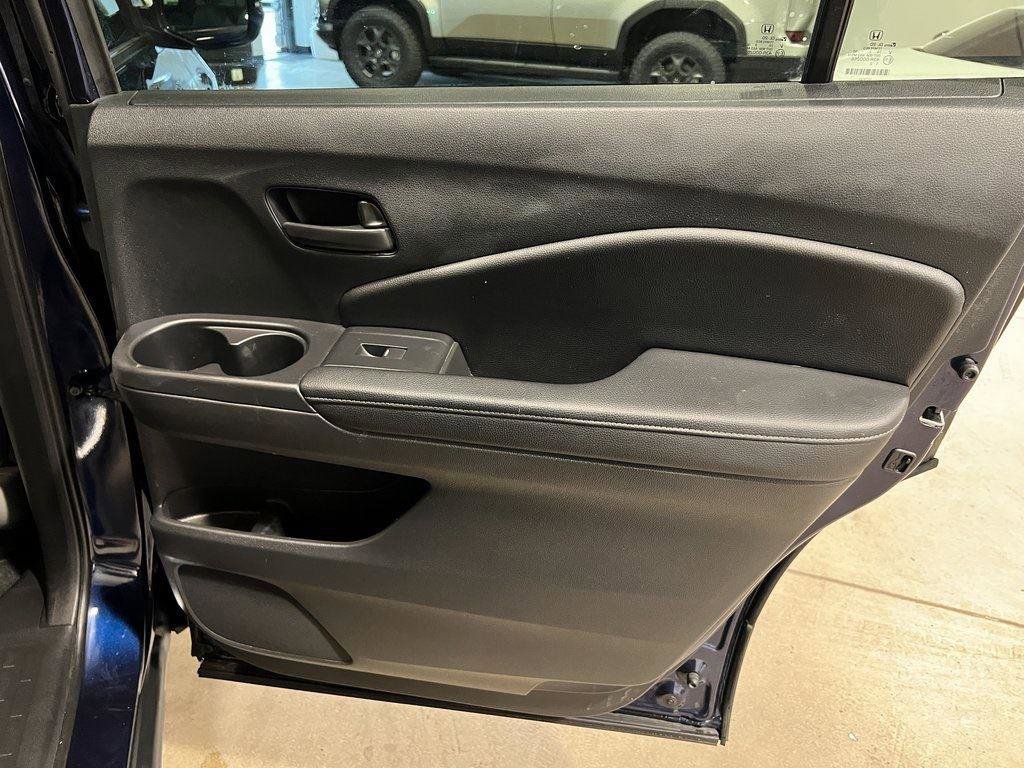 Used 2022 Honda Passport EX-L image 35