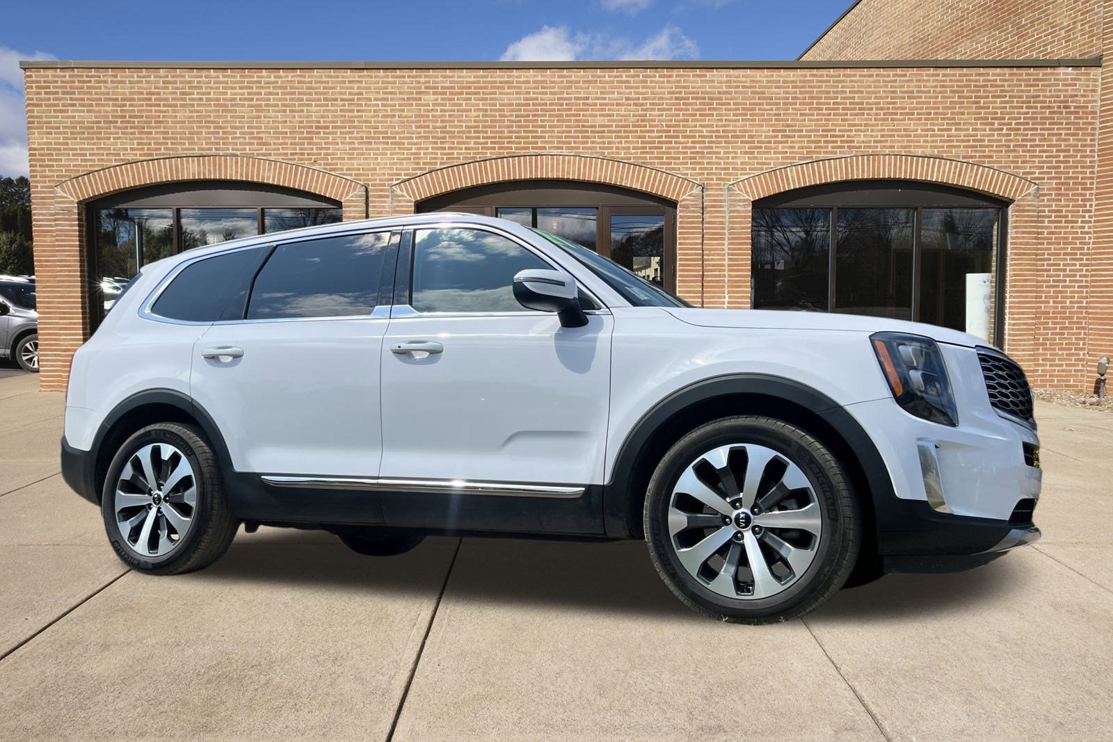 Used 2021 Kia Telluride EX w/ EX Premium Package