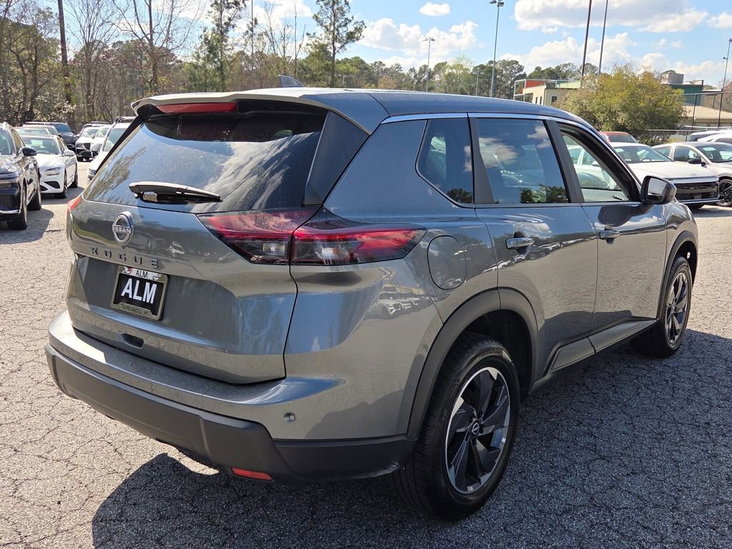 Used 2025 Nissan Rogue SV image 12