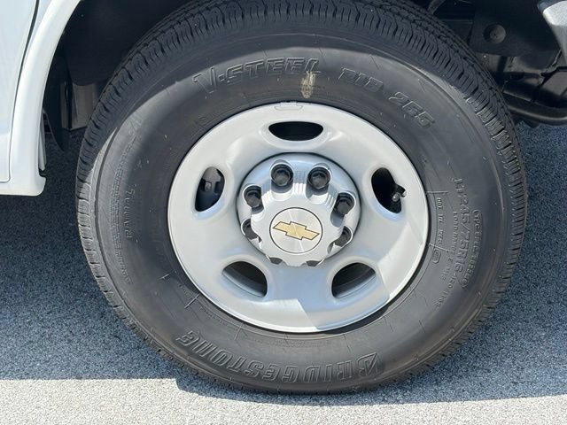 New 2026 Chevrolet Express 2500 w/ Driver Convenience Package RWD image 15