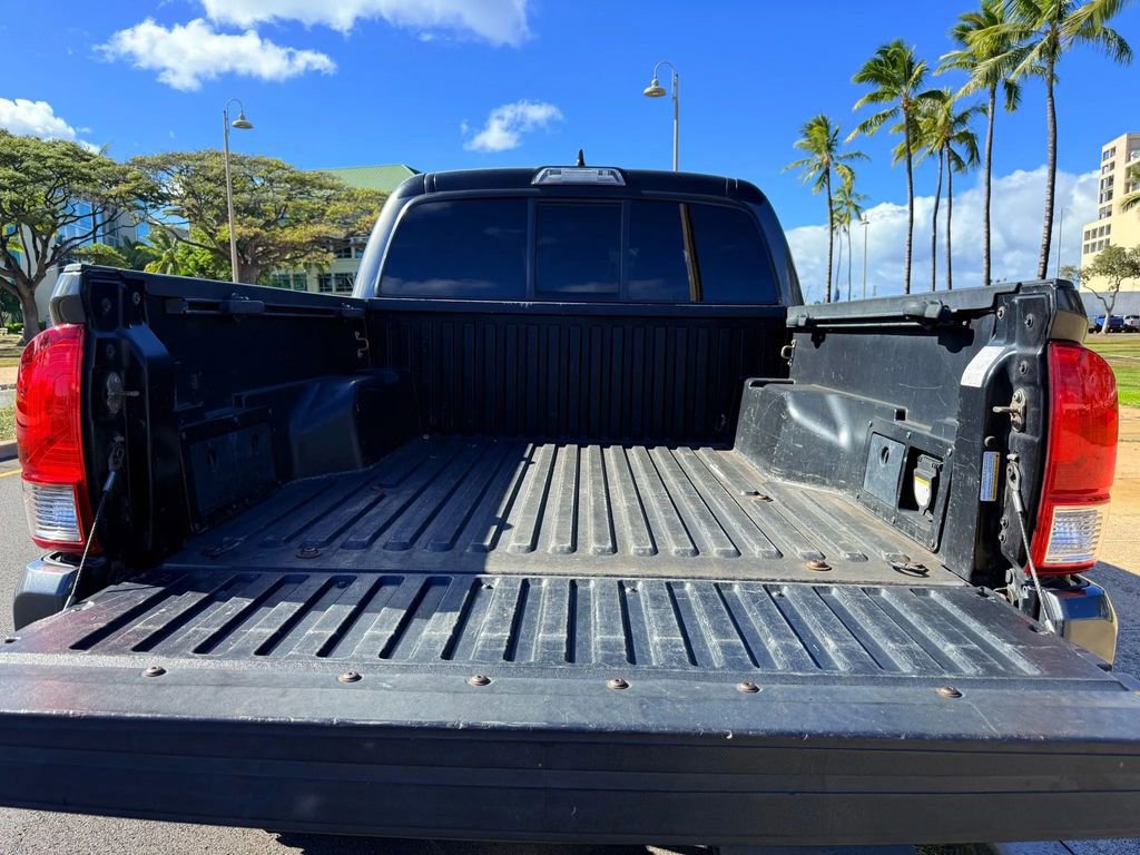 Used 2016 Toyota Tacoma SR5 image 17